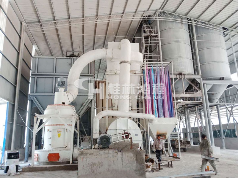桂林鸿程环保脱硫项目用什么矿石磨粉机